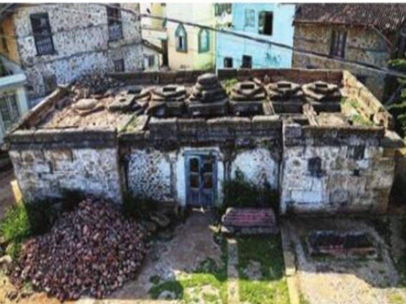 The old Barwada Mosque is not a heritage site, so no funds have gone towards its preservation.