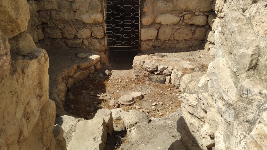 A warm room in the bathhouse